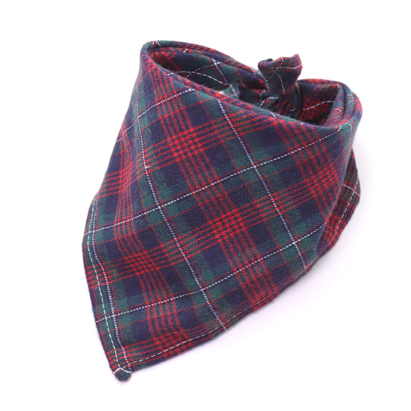 Cotton flannel baby plaid to increase triangle scarf Cotton flannel baby plaid to increase triangle scarf